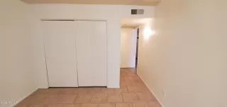 Photo #5: 6428189 Listing