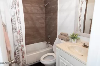 Photo #6: 6428216 Listing 