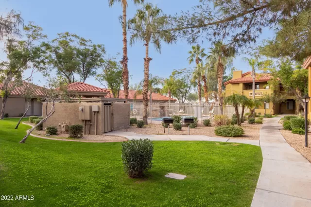 MLS: 6428342 Condo For Sale