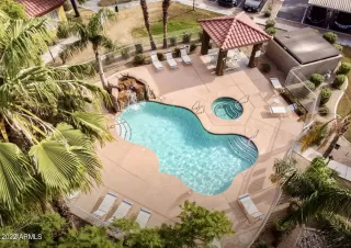 Photo #4: 6428342 Listing