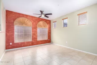 Photo #4: 6428558 Listing