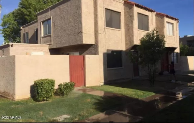 MLS: 6428567 Condo For Sale