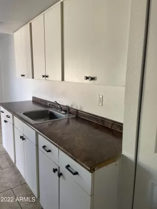 Photo #4: 6428567 Listing