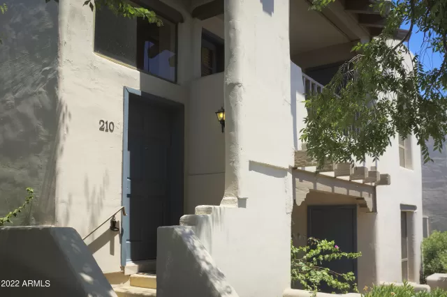 MLS: 6428626 Condo For Sale