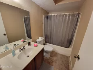 Photo #6: 6428780 Listing