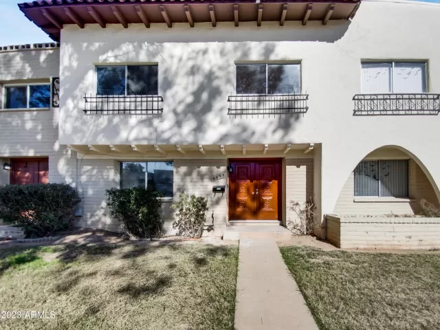 MLS: 6428799 Condo For Sale