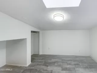 Photo #5: 6428799 Listing