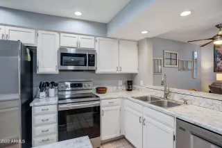 Photo #6: 6428809 Listing