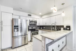 Photo #5: 6428924 Listing 