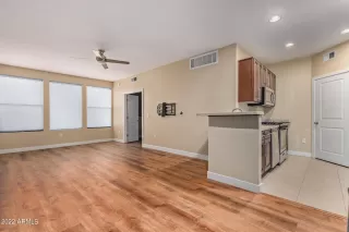 Photo #2: 6429033 Listing