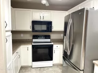 Photo #6: 6429350 Listing 