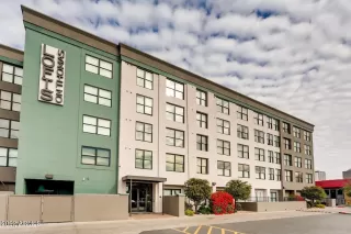 Photo #1: 6429566 Listing