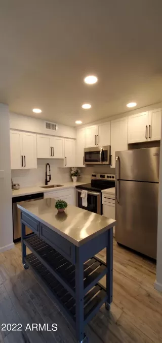 Photo #3: 6429640 Listing 