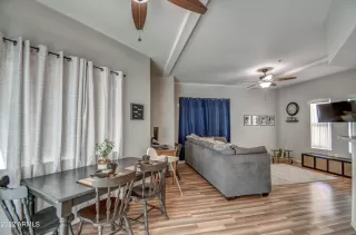 Photo #4: 6429799 Listing 