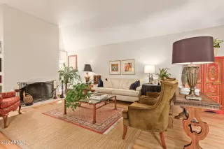 Photo #5: 6429800 Listing