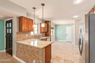 Photo #3: 6429820 Listing 