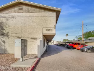 Photo #3: 6430004 Listing