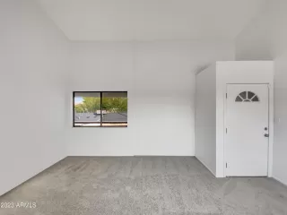 Photo #6: 6430004 Listing