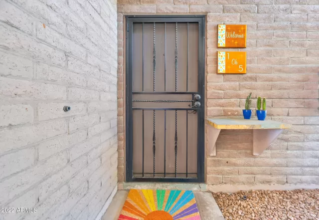 MLS: 6430024 Condo For Sale