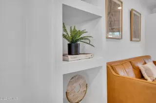 Photo #5: 6430024 Listing 