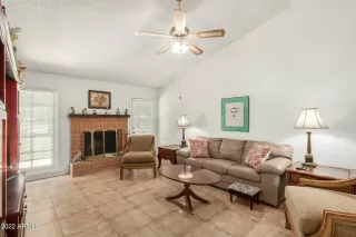 Photo #4: 6430038 Listing