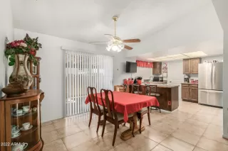 Photo #5: 6430038 Listing