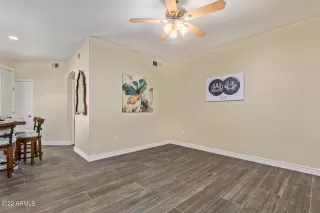 Photo #4: 6430115 Listing