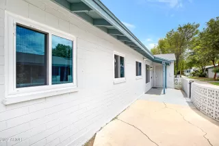 Photo #5: 6430299 Listing