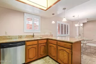Photo #6: 6430508 Listing