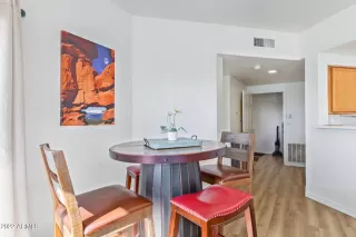 Photo #3: 6430674 Listing