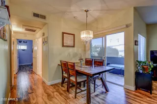 Photo #6: 6430933 Listing 