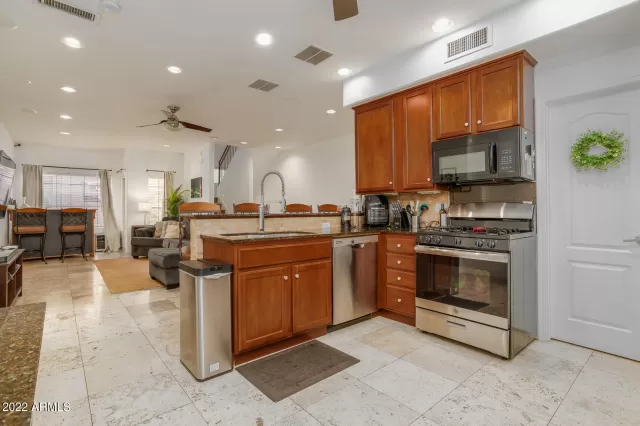 MLS: 6430971 Condo For Sale