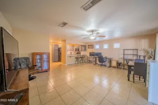 Photo #4: 6430986 Listing 