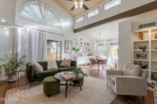 Photo #2: 6431296 Listing