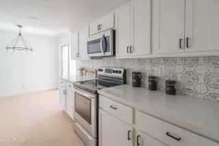 Photo #4: 6431322 Listing 