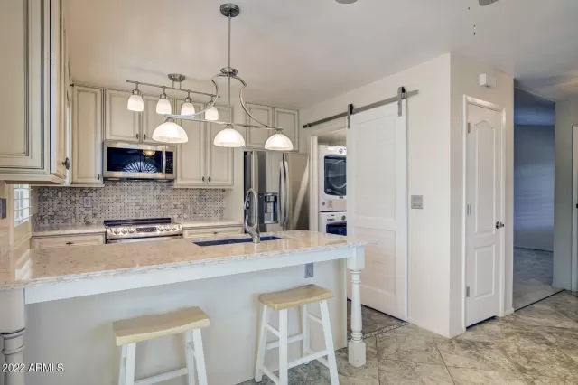 MLS: 6431584 Condo For Sale