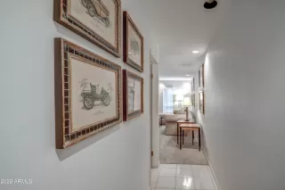 Photo #5: 6431933 Listing