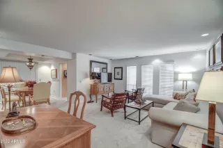 Photo #6: 6431933 Listing