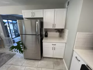 Photo #6: 6431951 Listing