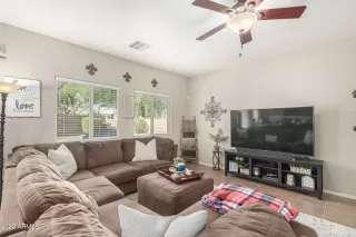 Photo #4: 6432050 Listing