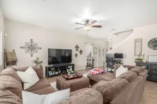 Photo #5: 6432050 Listing