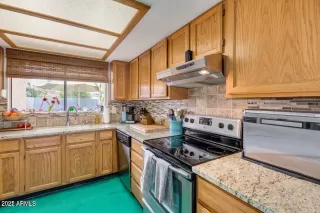 Photo #3: 6432096 Listing