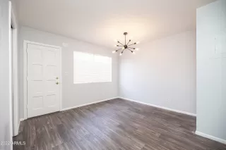 Photo #5: 6432303 Listing