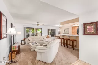 Photo #5: 6432779 Listing