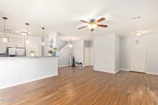 Photo #6: 6432892 Listing