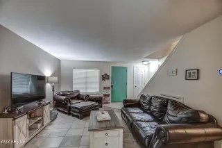 Photo #1: 6432915 Listing