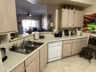 Photo #4: 6433015 Listing