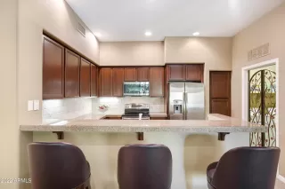 Photo #6: 6433019 Listing