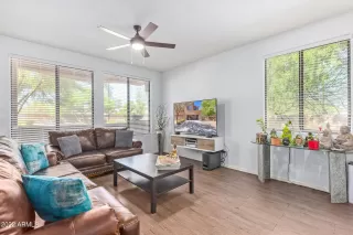 Photo #5: 6433090 Listing