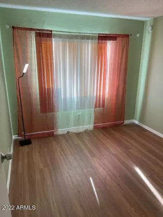 Photo #3: 6433199 Listing